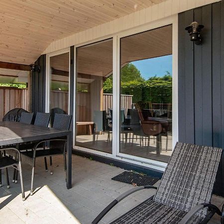 8 Person Holiday Home In Hejls Buitenkant foto