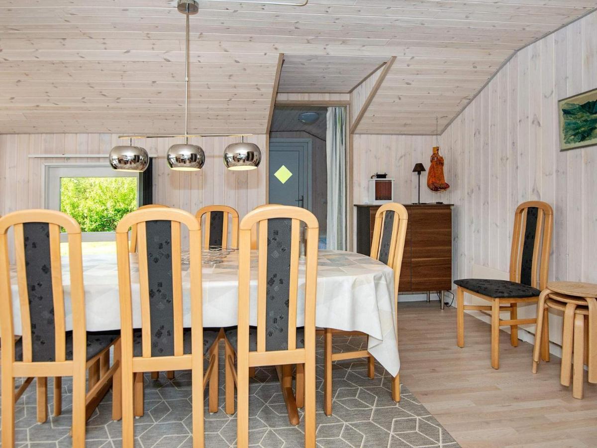 8 Person Holiday Home In Hejls Buitenkant foto
