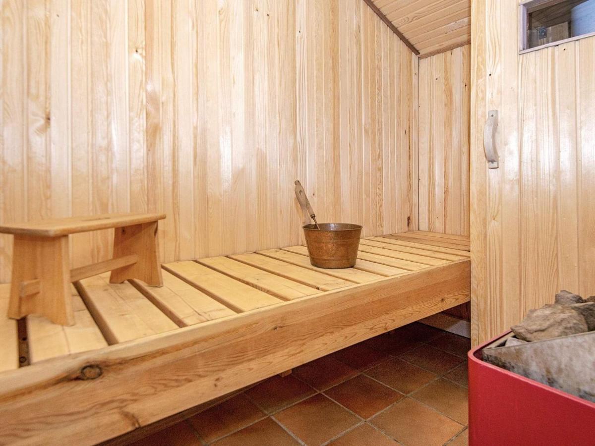 8 Person Holiday Home In Hejls Buitenkant foto